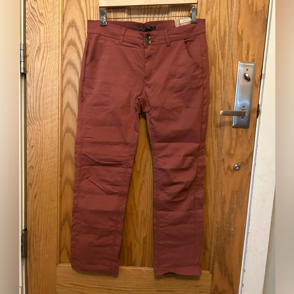 Prana Halle Straight pant in size 12, Chai color. BNWT
